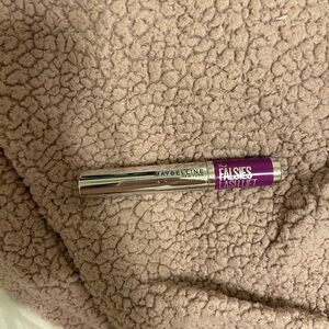 Maybelline Falsies Lash Lift Volumizing and Lengthening Mascara